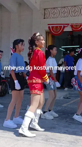 di mana saja mheysa bs tampil, dg kostum mayoret nya #mheysa #dance #mayoretcantik 