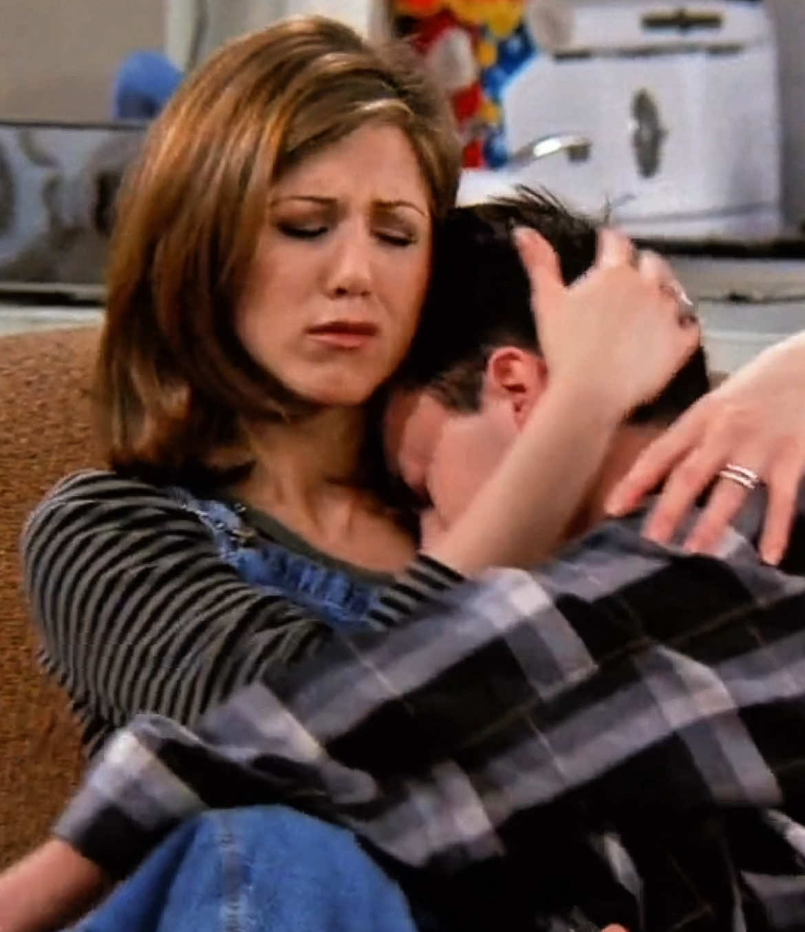 she loved him so much 😭 #jenniferaniston #mathewperry #friends #rachelgreen #chandlerbing edit edits viral 