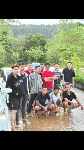 Meeting 🚙#កំពង់សោមផ្ទះខ្ញុំ🏘️🥰 #xybca #viralvideo #fyp #cambodia 