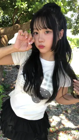 この四葉のtシャツ、17日までのセールで¥1690で買えるよ*.+ﾟお揃いしてね🍀♩