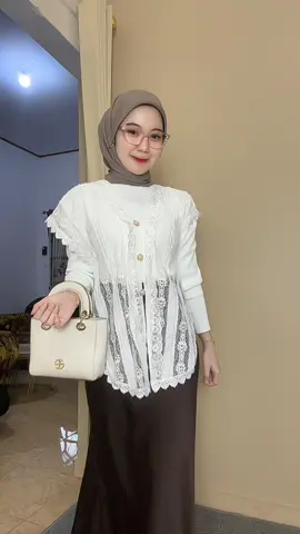 motiff baruu nihh vest nya🫶🏻#ootdhijab #ootdkondangan #vest #vestbrukat 