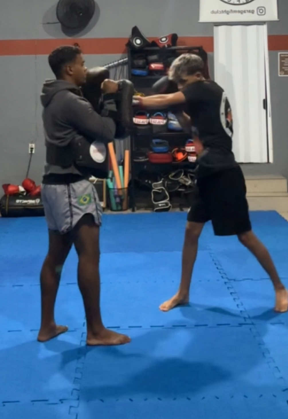 #muaythai #brigaderua #brincadeiradeamigos #fyppppppppppppppppppppppp #foryou 