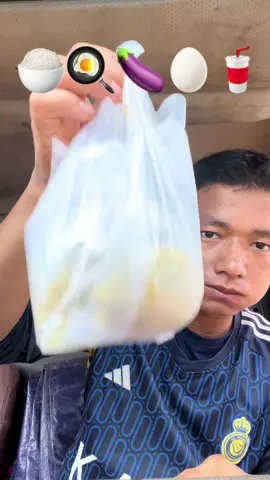 Eat lunch in the car.🍚🍳🍆🥚🥤#yummyfood #eatfood #eating #mukbang #food 