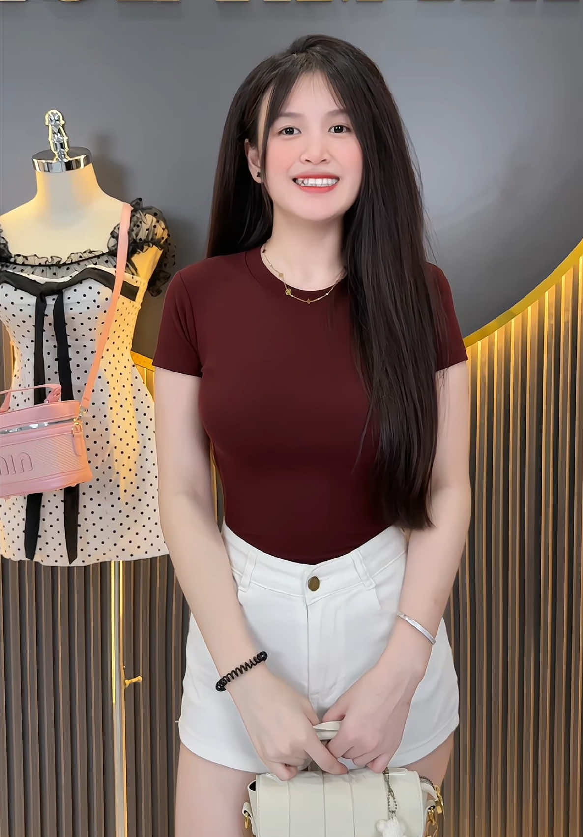 Áo thun nữ