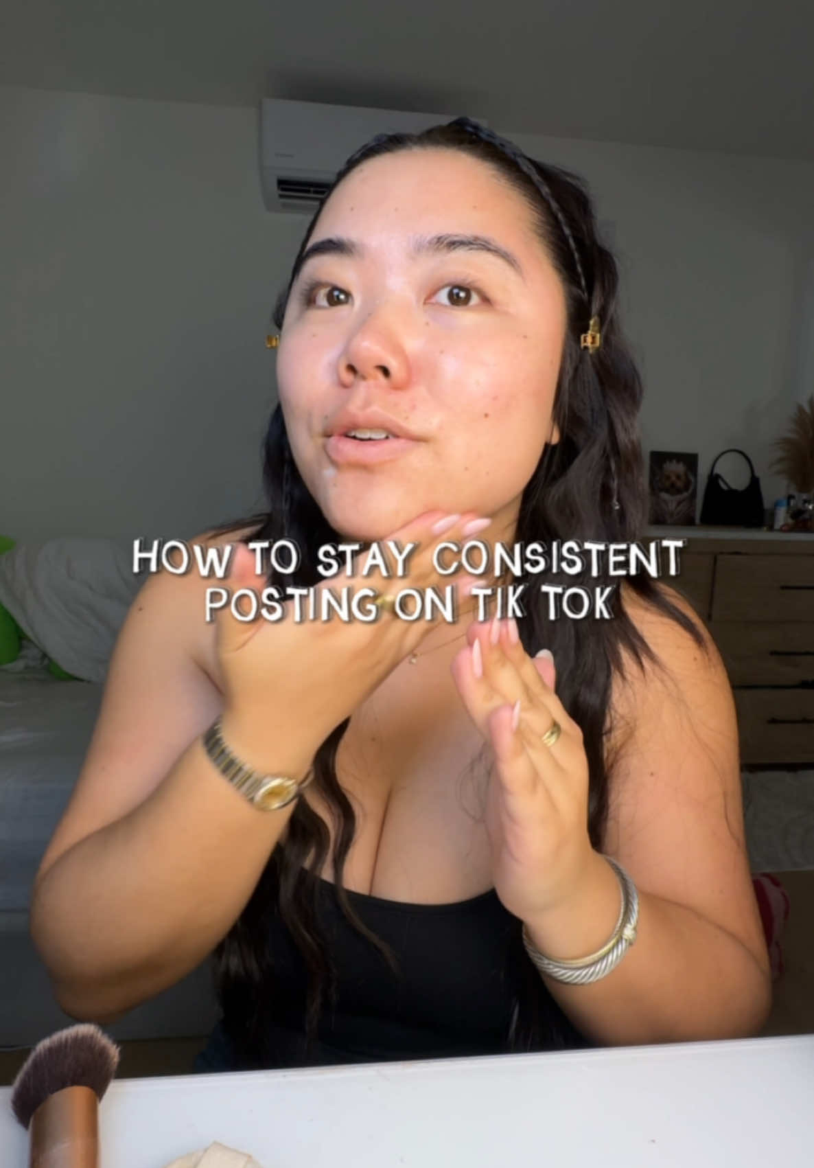 Replying to @Olaere._ some of my best tips on staying consistent with posting on tik tok!! keep pushing my content creator girlies ✨🤝🏼 #contentcreator #contentcreatortips #tiktoktips #influencertips #consistentcy 