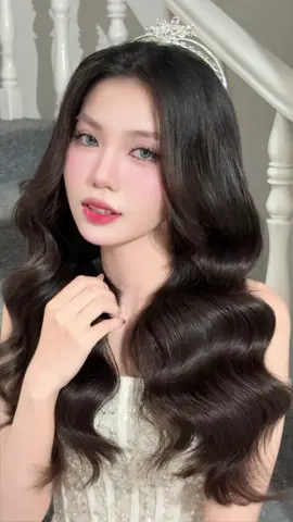 Cận cảnh Layout cô dâu tóc sóng cho mấy bà nha #CapCut #makeupcodau #xuhuong #Donmakeup #fypシ 
