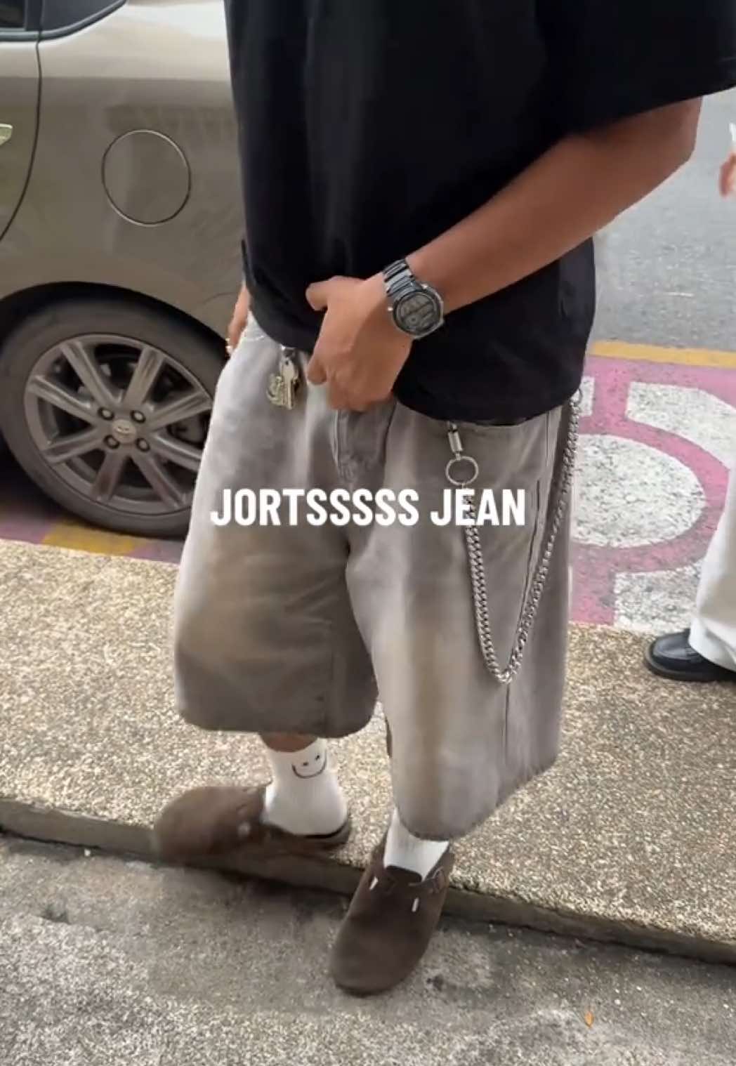#กางเกง #กางเกงยีนส์ #กางเกงสามส่วน #กางเกงขาสั้น #jortsoutfit #outfit #OOTD 