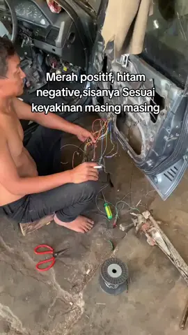 Menerima segala keluh kesah permirsa menerima service berat dan ringan kesusu garap dewe,  Telfon :0822-2011-2088              :0878-6299-0402 Alamat:Jl. Raya Semanu-Pracimantoro, Ngebrak Timur, Semanu, Kec. Semanu, Kabupaten Gunungkidul, Daerah Istimewa Yogyakarta 55893 #setyajayaotomotif#storybengkel#mumet#fyp