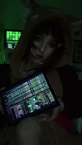 I hate crimping so bad 🥲 new cosplays on the way 😈 I don’t know who to cosplay in the meantime  #viral #fyp #cosplayer #serialexperimentlain #trendingvideo 
