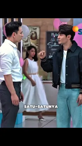 Throwback, salah satu scene favorite gue di Sinetron Luka Cinta Di scene ini, memory yg gue recall yaitu waktu kakak dan ponakan gue pernah kena KDRT dari pasangannya, jadi pas action, sakitnya beneran kerasa sesak di dada Billy Davidson juga bener2 jd lawan main yg supportive,  mau diajak reading sampe 5 kali, dan kasi input gue soal dinamika emosi #sinetronlukacinta 