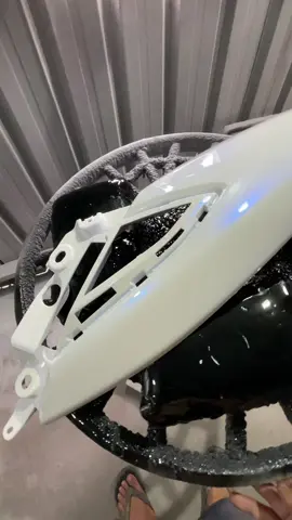 white sp blue