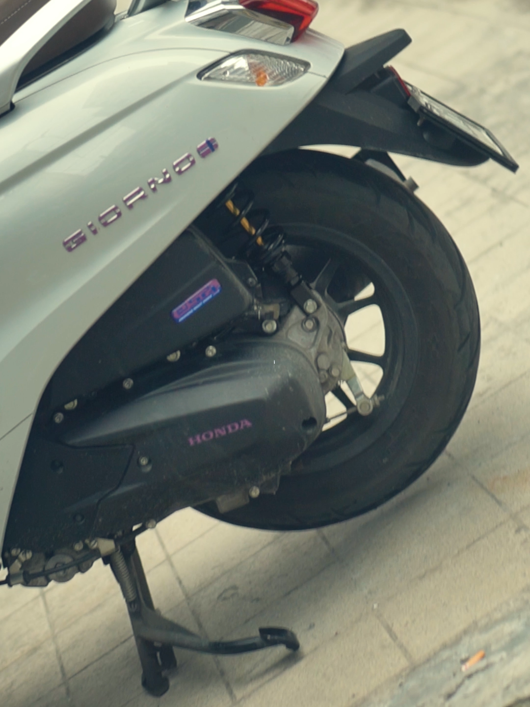 Honda Giorno Suspension & Sidemirror