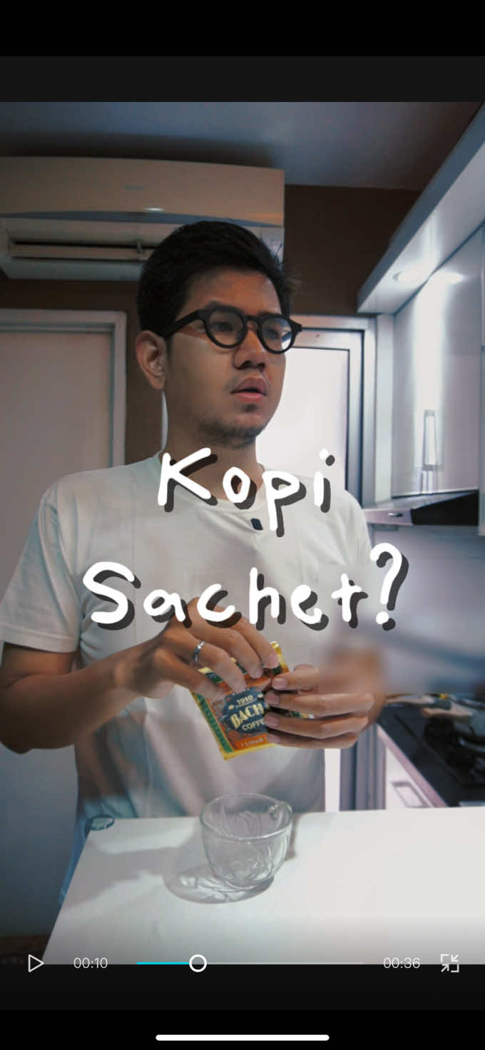 Ngapain sih orang minum kopi sachet?