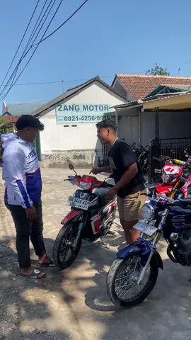Kelas 3 SMA beli motor ke zang motor #fyp #fypシ゚ #jualbelimotor #viral 