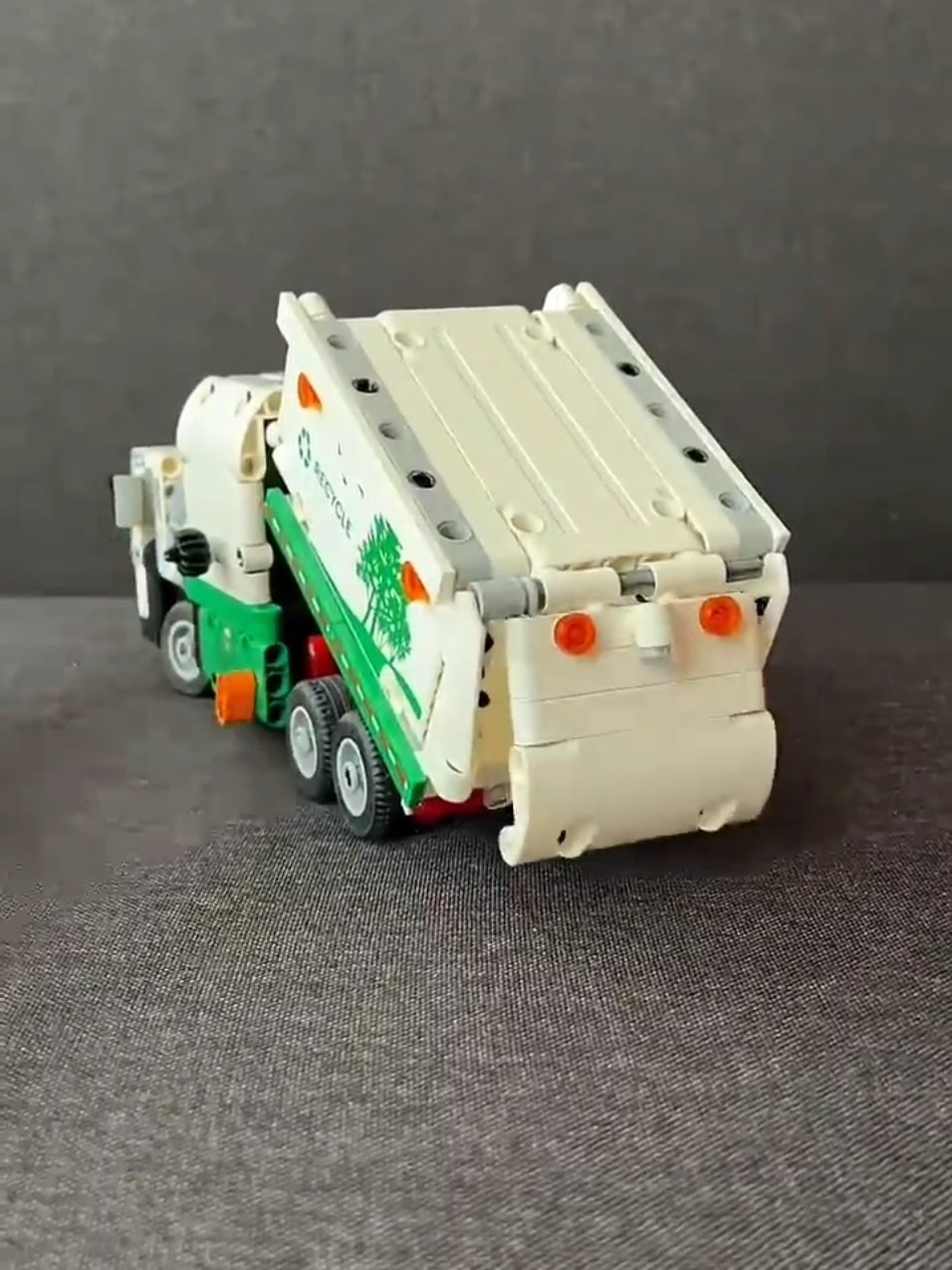 #mainan #lego #legotechnic Garbage Truck keren...mau? Klik keranjang 👆