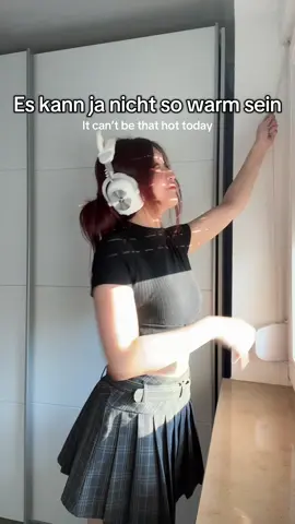Ich fühl mich als werden wir gegrillt 👍🏻 #funny #sommer #lustig #GamerGirl #fyp 