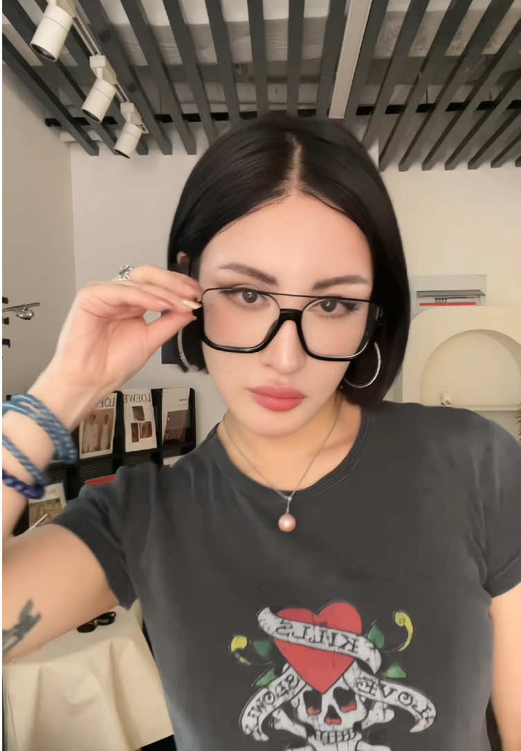 Attractive glasses!💕#sunglasses #glasses #style #TikTokFashion #unboxing 