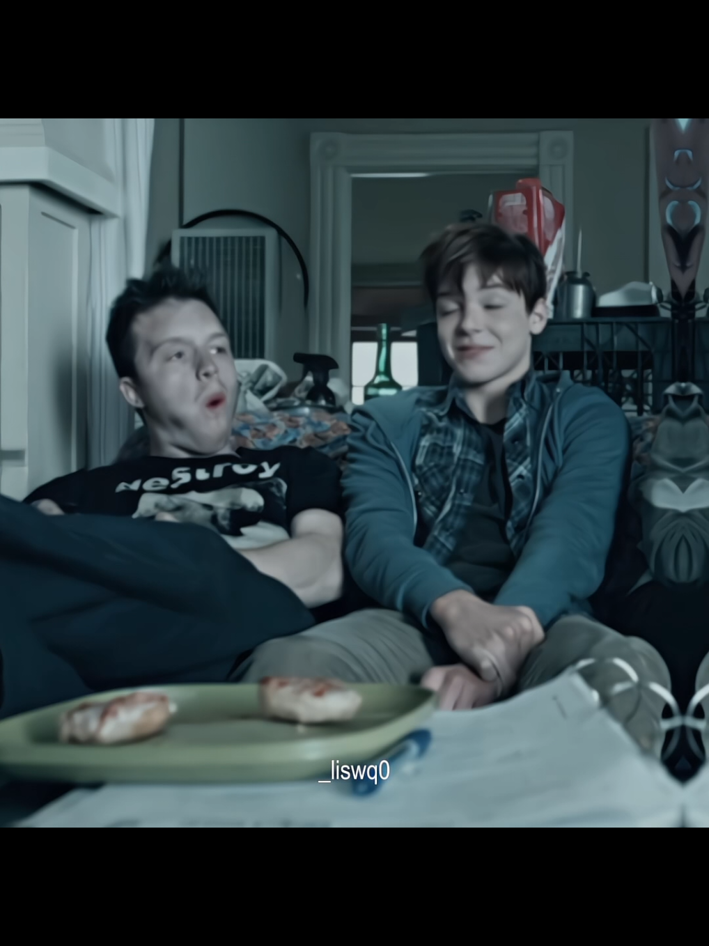 в моей голове это выглядело лучше #shameless #бесстыжие  #iangallagher #йенгаллагер #ian #ianandmickey #mickeymilkovich #микки 