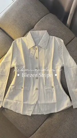 Blezer Wanita 🤍 #blezer #blezerwanita #blezeroutfit #kemejastripe 