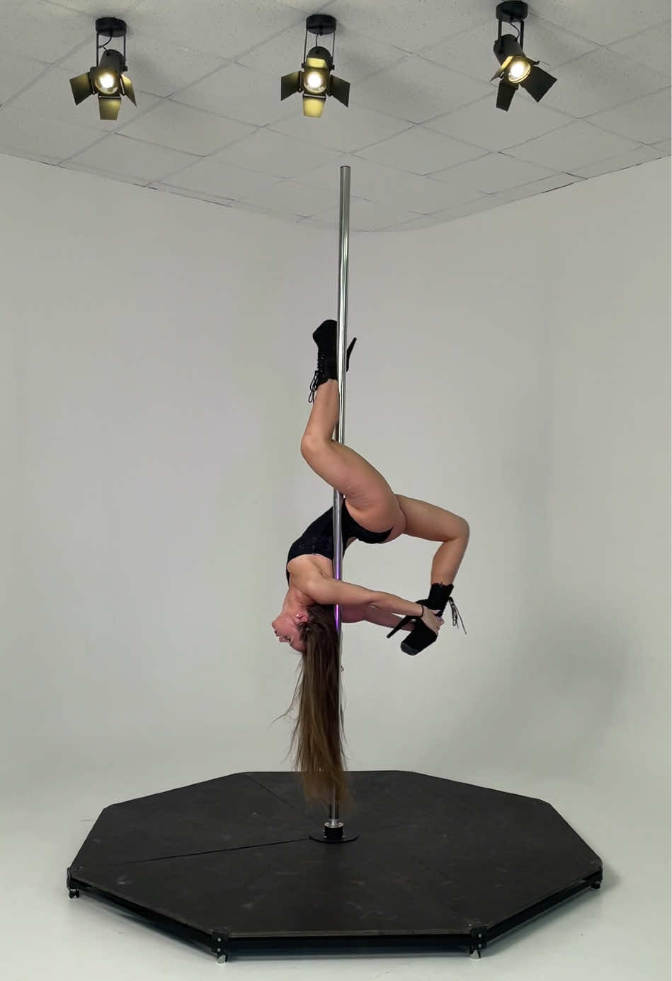I love pole dance 🤍 #танцы #полденс #poledance 