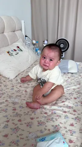 Em đói mẹ ơi #embe #taplamme #tapsulamme #embevit 