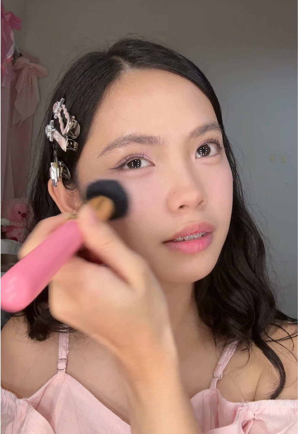 the prettiest blush ever!! 💗💜💙#makeup #blushplacement #blushhack #koreanmakeup #barenblissph #kbeauty @barenbliss_ph  