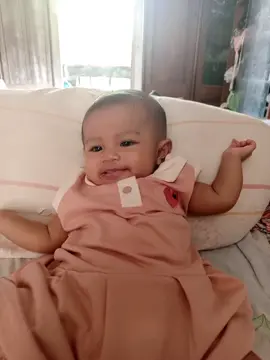 bayi membawa berkah ku sudah bisa senyum senyum 😄😍 hallo om Tante 😀😀 kenalin nama ku Ceeyvize Nadlyne Itsuka @nadlyne717  tapi mama ku manggil aku inces 😍😄 #ffypdong #fypdongggggggg #fyppppppppppppppppppppppp #fypviral #fypviral 