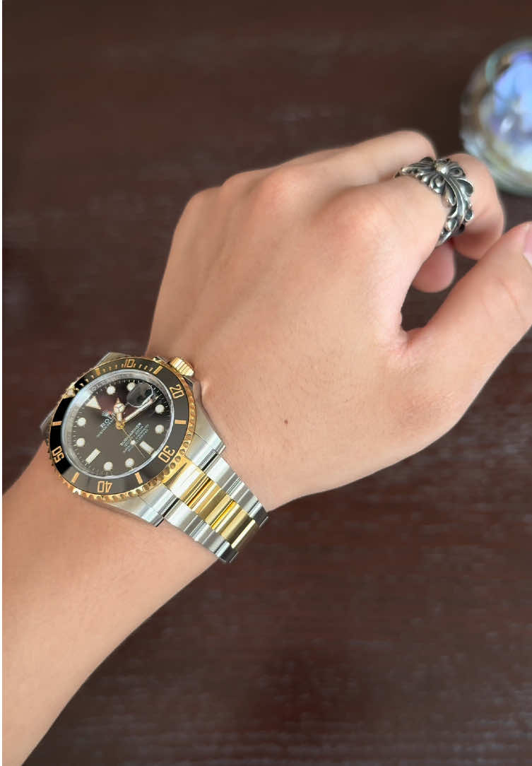 A low-key yet luxurious Rolex submarine126603LN A Rolex with a powerful and unique touch, the black and gold combination is very classic! Not only does it not exaggerate, but it also highlights your unique taste 😎😎 #rolexsubmarine126613 #rolexmenswatch #watch #waterghosttype 