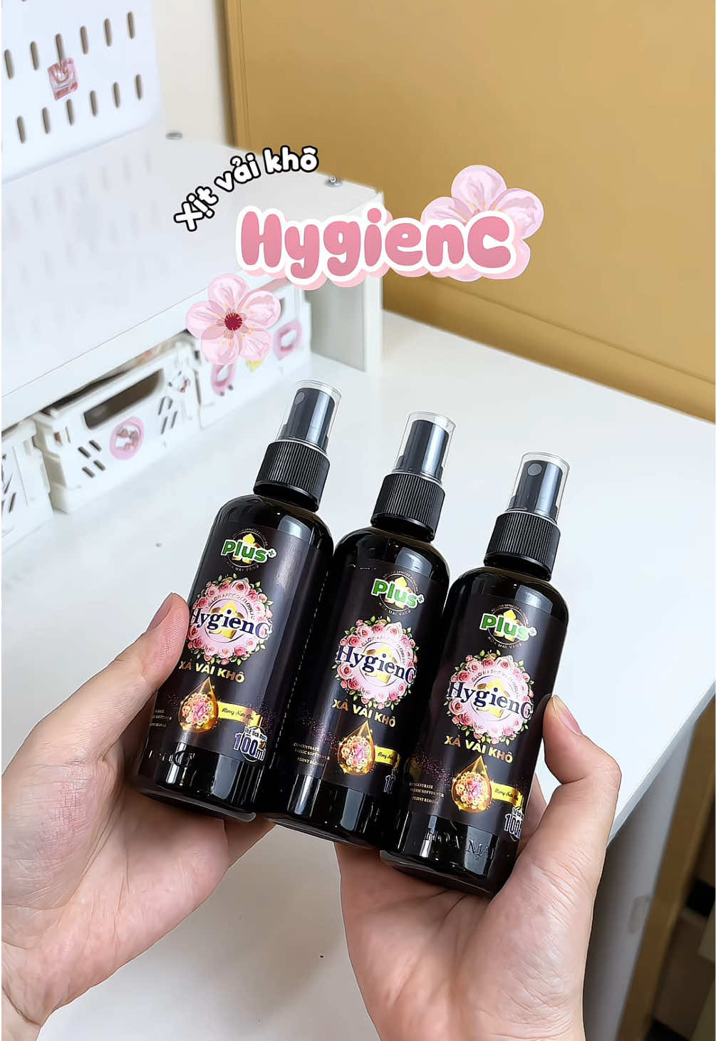 Xịt vải khô Hygienc, thơm lắm luôn mấy bà ơi, xịt lên quần áo xong thơm như giặt đồ ở tiệm luôn Á #hygienc #xitvaikhohygienc #xitvaikho #xitvaikhoquanao 