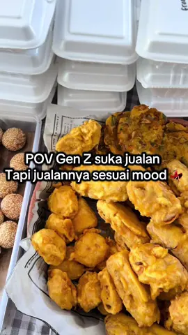Tiap hari beda beda yang dijual 💆🏻‍♂️ pokok jualan sesuai mood aja 💅🏻 #pov #genz #jualan #sesuaimood #sukajualan 