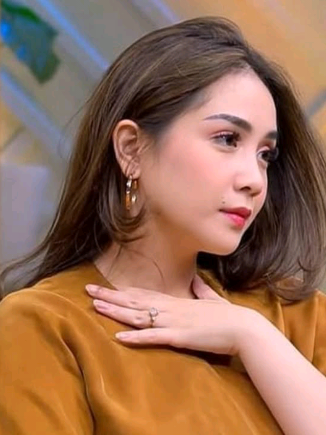 Mulus bgt mama gigi 😘  #nagitaslavinamarianatengker  #mamagigi  #Nagita  #nagitalovers  #nagitaslavina 