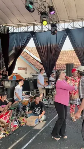 ANGGER KELINGAN@Devie.adinda_official newsyifanada mjaudio muvipro #kulitmuni @Akrom Agata #tarling_indramayu_cirebon #semuaorang #viraltiktokfypシ #fypシ゚ 