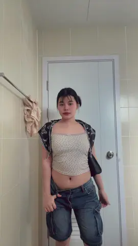 ลุคนี้เป็นไง🤣
