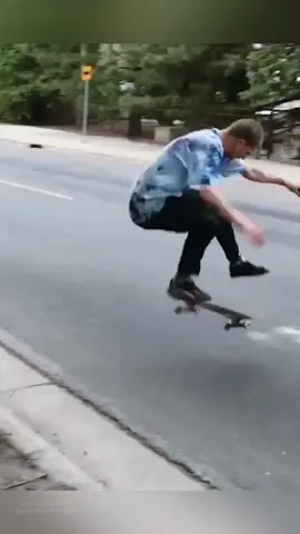 Funny skateboarding blunders 🤣🤣🤣#funnyvideo #funnyvideos😂 #funnyfail #fail #fpy #funny 