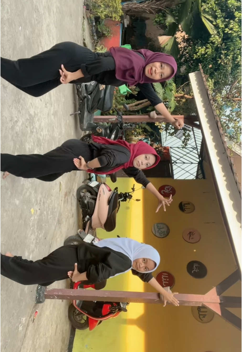 #fyppppppppppppppppppppppp #4u #fypシ゚viral #ekskul #fypage #dance #video #senitari #jaipong #viralvideo #fypdongggggggg #viral #fy #CapCut #fyp #jaipongan #astamayawisesa #senitaritradisional #promomakanmerdeka 