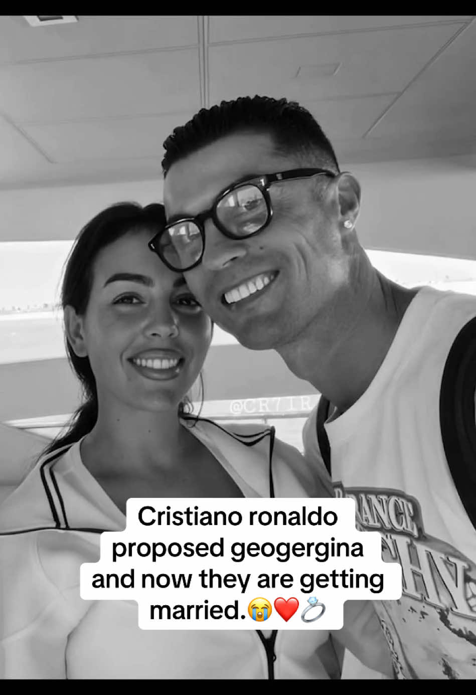 ronaldo proposes to georgina cristiano proposed to georgina georgina rodriguez y cristiano ronaldo ronaldo and georgina engaged cristiano ronaldo proposing to georgina ronaldo and georgina marriage 