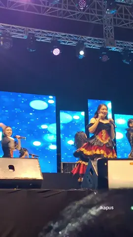 JKT48 at Batam Youth Fest 2025 @graciajkt48 #jkt48 #gracia #greshan #afterrain #fyp 