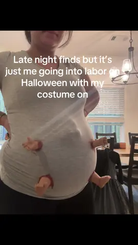 Late night finds…but it’s just me going into labor with my costume on. The labor and delivery ward had a good laugh at least #laboranddelivery #halloween #latenightfinds