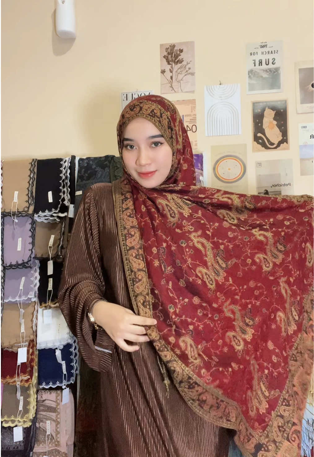 Rekomendasi warna tubba shawl untuk dress warna chocholate🍫 #pashminaviral #cashmeremotif 