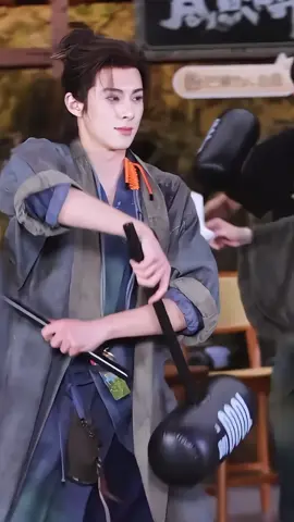 ห่างหายไปนาน 😆 #หวังเฮ่อตี้ #ดีแลนหวัง #wanghedi #dylanwang 