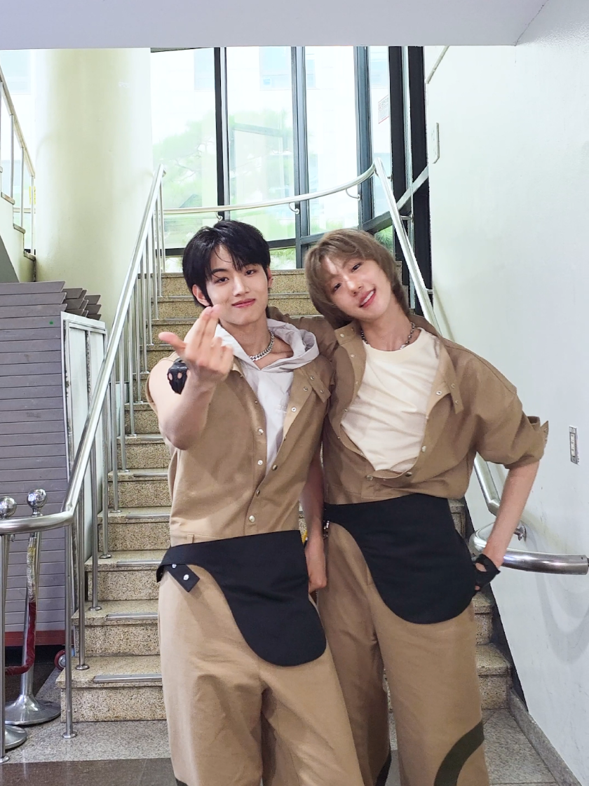 (๑ •̀o•́)۶ ҉٩(`･ω･´)و #IDID #아이딧  #JANGYONGHOON  #PARKWONBIN 