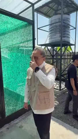 pemberdayaan ekonomi yang nyata oleh anak muda dari bali yg kreatif, menghasilkan uang dari pengolahan sampah menjadi pupuk organik dan pakan ternak.mendapat apresiasi dari bapak  menkopangan RI. #zulhas  #menkopangan  #bantupanganbanturakyat  #koperasimerahputih  #partaiamanatnasional 