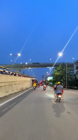 Còn lại gì sau cơn mưa #hanoitrongtoi #canhdephanoi #hanoivedem 