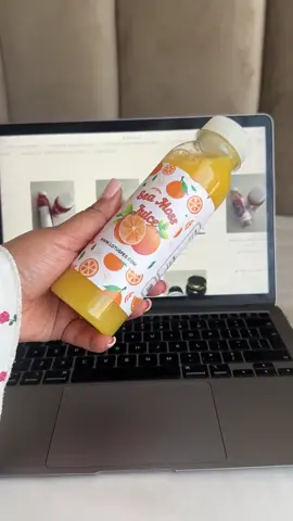 Our Lotus babe @Lethu showing how she stays glowing from the inside out  🥭 Mango Sea Moss Gel – packed with 92 essential minerals to boost skin, immunity, joints, energy and gut health 💧 Glow Tincture – herbal blend to clear skin, balance hormones and support healthy digestion for that natural glow 🍵 Detox & Cleanse Tea – flushes toxins, eases bloating, supports liver function, helps reduce belly fat, clears skin and keeps digestion running smoothly 🍊 Orange Sea Moss Juice – rich in vitamin C to strengthen immunity, hydrate and fight fatigue while tasting amazing Nature’s best - bottled and blended for everyday glow  #lotuspes #seamossgel #detoxtea #wellness #tiktoksouthafrica 