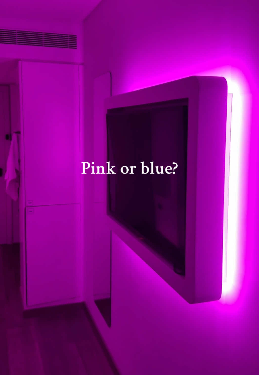 Who wins, 🩷 or 💙? Let's settle this #pink #blue #comment #fyp 