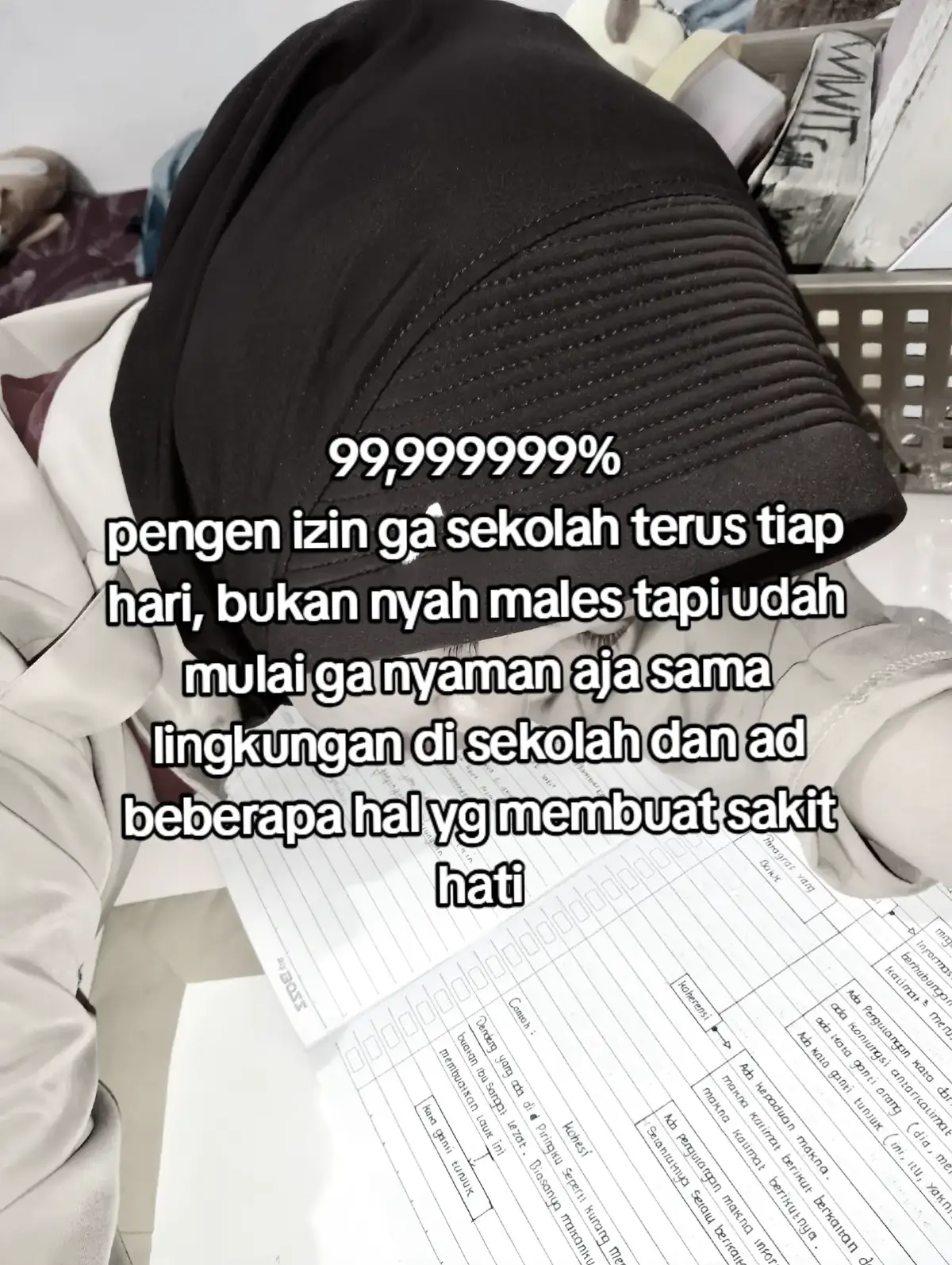 lulus masih lama ya????? udah sakit banget😔 #gakpunyatemen #sekolah #bullying #fypdonggggggg #sakit 