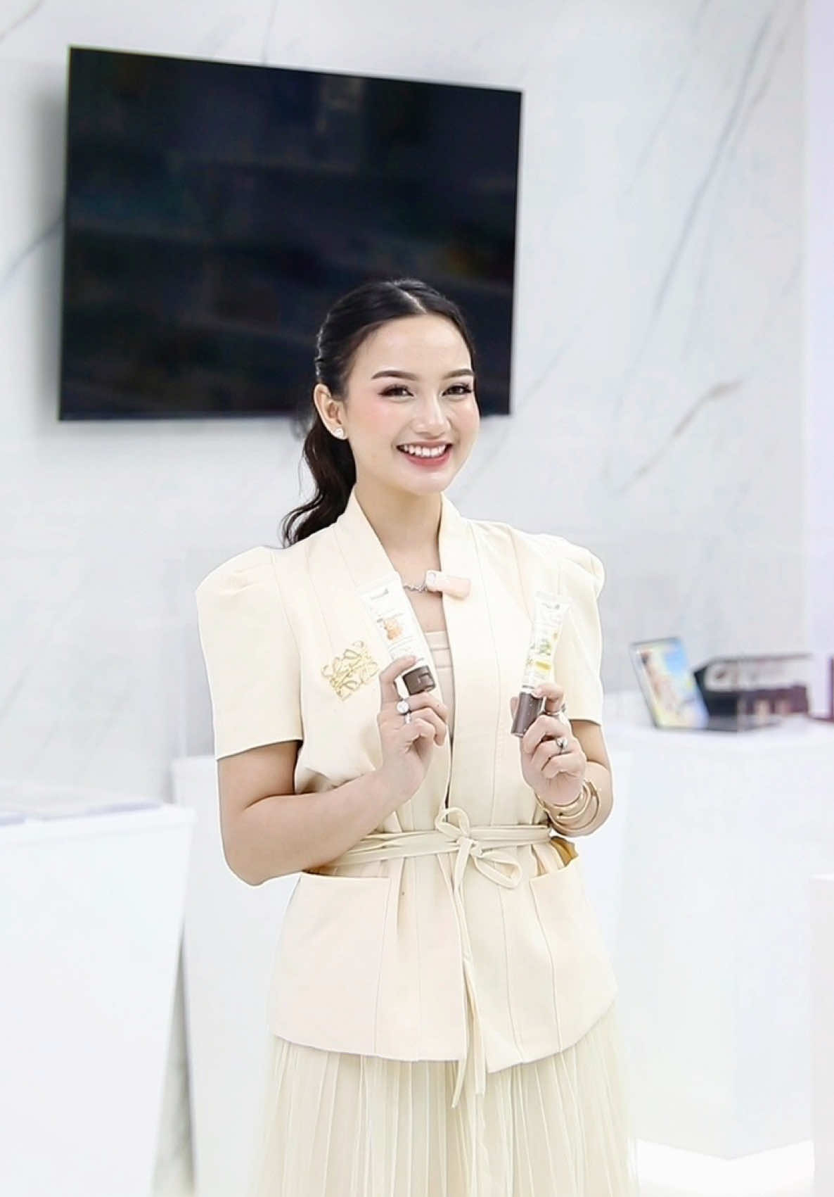 Mampir ke pabrik skincare yang dipake Nadlyne 😍 #moellskincarebaby