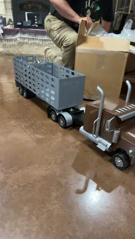 You knew it was coming! #Peterbilt #Truck @thehappytoymaker 