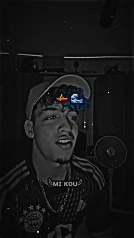الفيديو شيئ و الأغنية شيئ أخر تماما😖💔🚣🌊@mostfa   #شاشة_سوداء #شاشة_سوداء🖤 #musique_شاشة_سوداء #الغربة #الغربة 