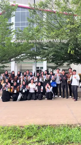 Jika aku harus hidup seribu kali lagi, aku akan tetep memilih Nayen as my armada kecil dan Kak Jo as our PJK 💔 #mpkmbsvipb #sekolahvokasiipb #jatayuharsakala #ipbuniversity 